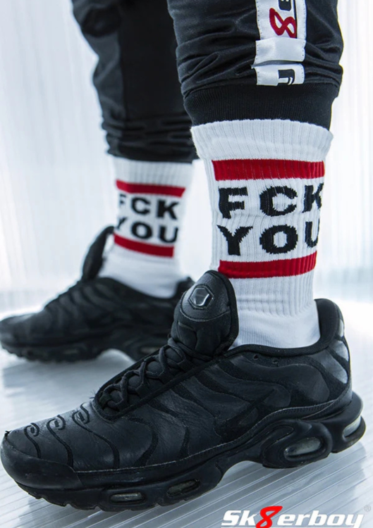 26945